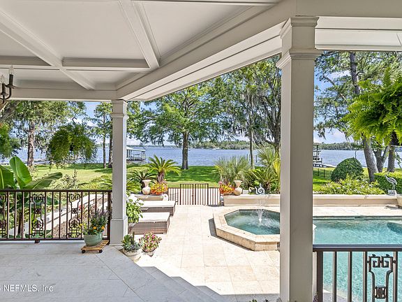 3rd image of 3030 LAKE SHORE Boulevard