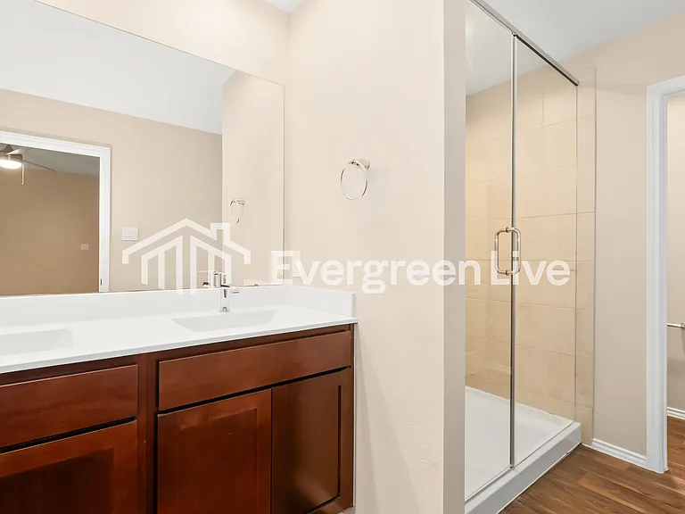 9921 Glen Brook Ln — Photo 10