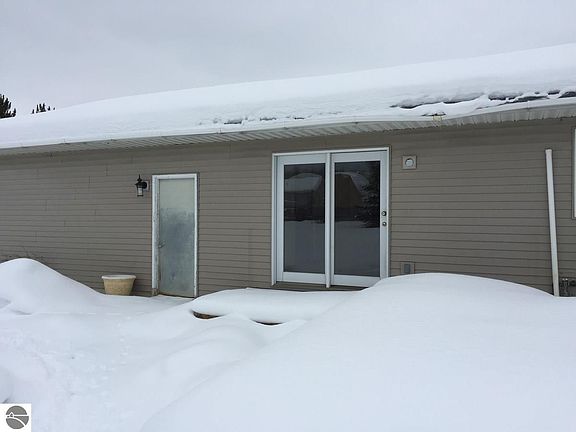 4th image of 1698 Fairfield Dr