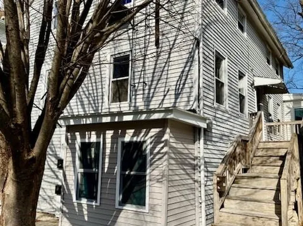 51 Dunnell Ave, Pawtucket, RI 02860