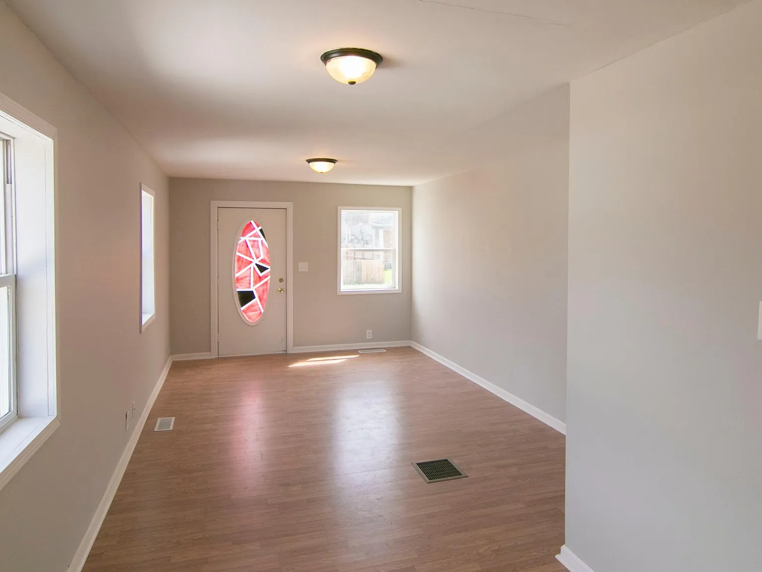 1 bed, 600 sqft, $850 — Photo 2
