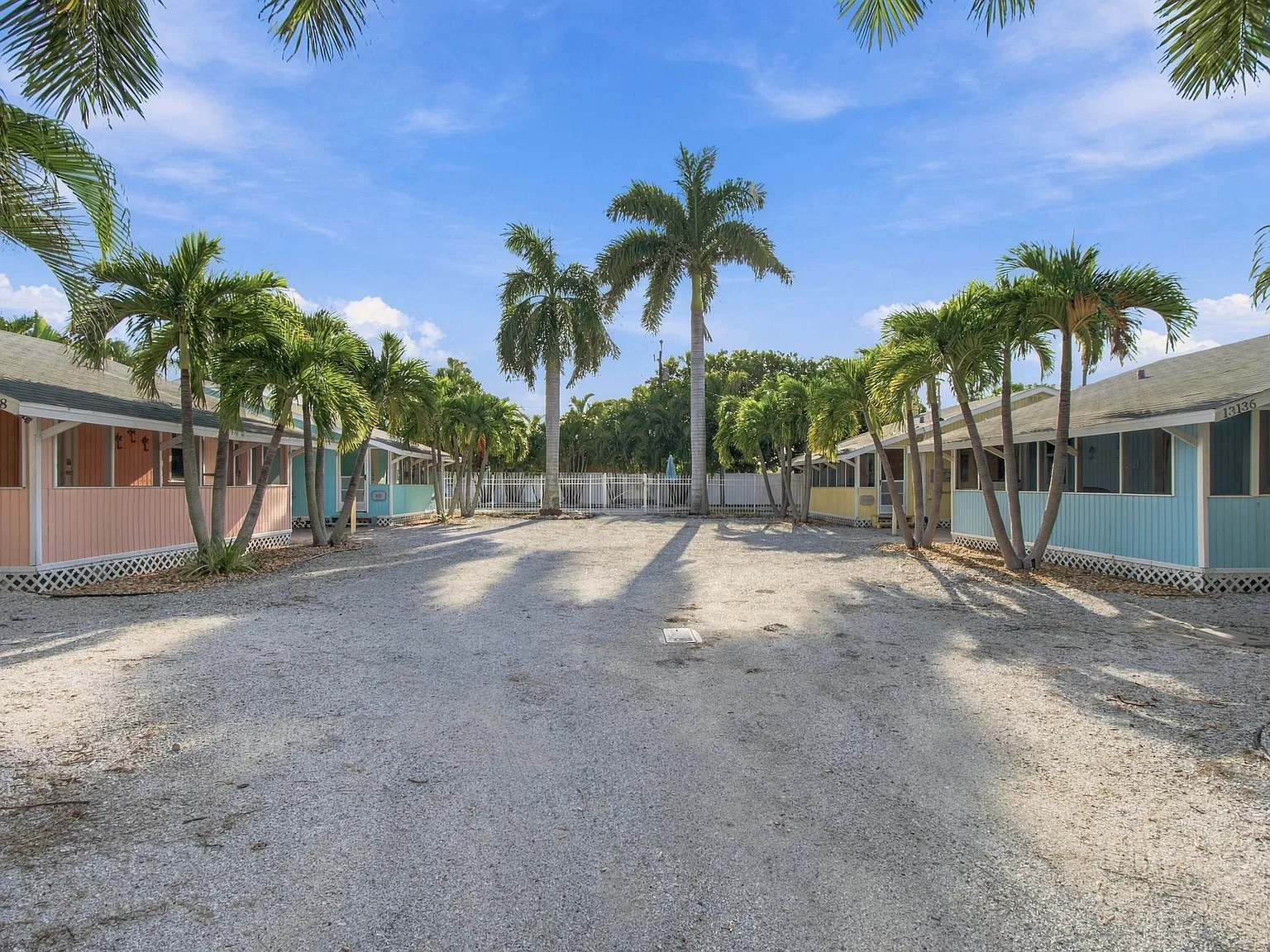 1 bed, 1.5 bath, 484 sqft, $3,900 — Photo 4
