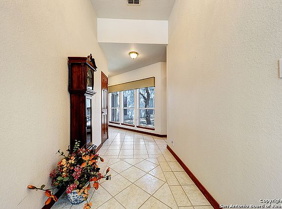 5th image of 8741 Phoenix Ave
