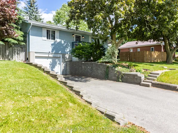 115 Fyfe Ave, Woodstock, ON N4S 3S7