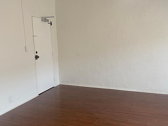 5th image of 1848 N Gramercy Pl APT 204