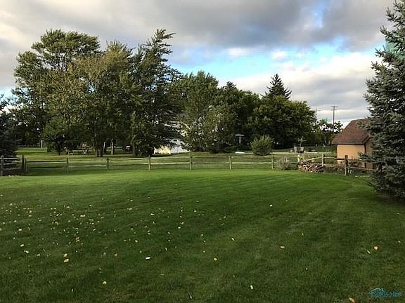5th image of 1921 Coe Ct