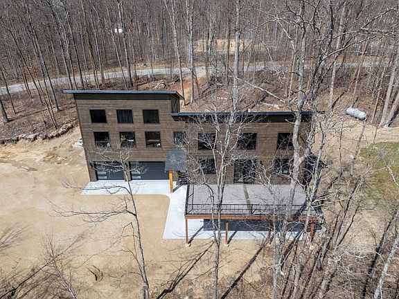 2nd image of 30167 Nicholas St