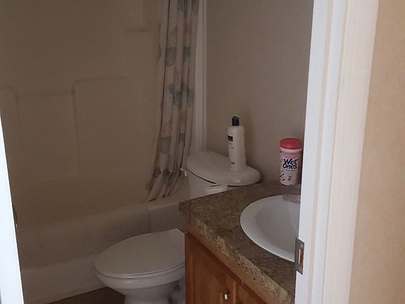 2nd bathroom