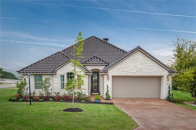 1st image of 415 Bonaire Ct