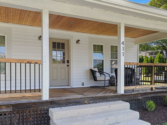 2nd image of 411 Riverside Dr