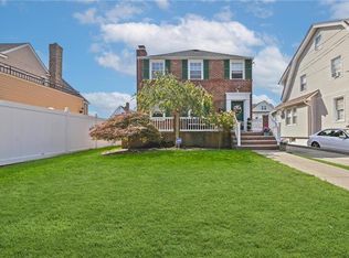 509 Beach 135 St #135, Rockaway Park, NY 11694