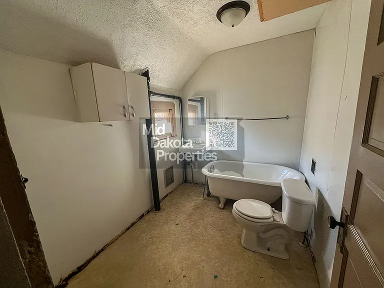 508 W 2nd Ave — Photo 10