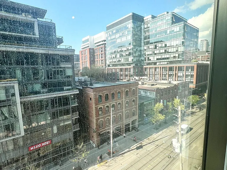 629 King St W #623 — Photo 9