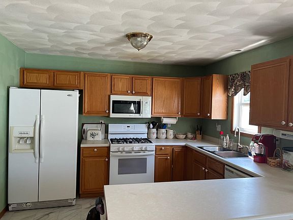 5th image of 3085 Beutell Ln