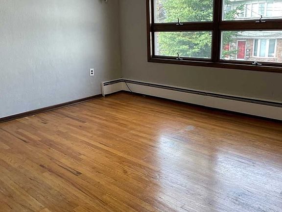 3rd image of 45 Bayliss St #2