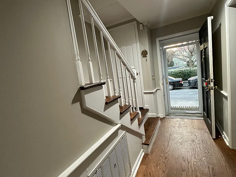 80 Legare St — Photo 27