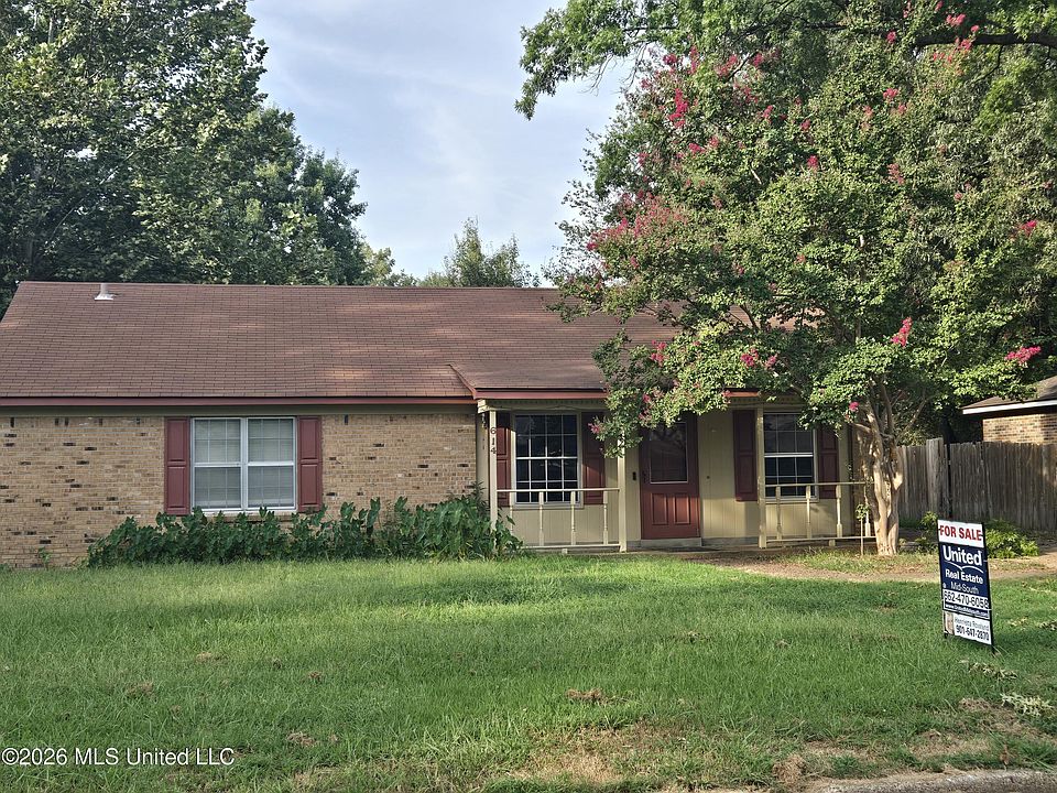1st image of 614 Capewood Pl