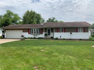 24 Shoot Dr, Paris, IL 61944