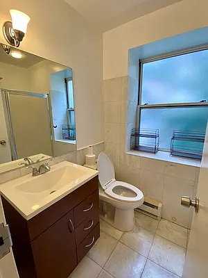 Rented by Green Line Realty | media 12