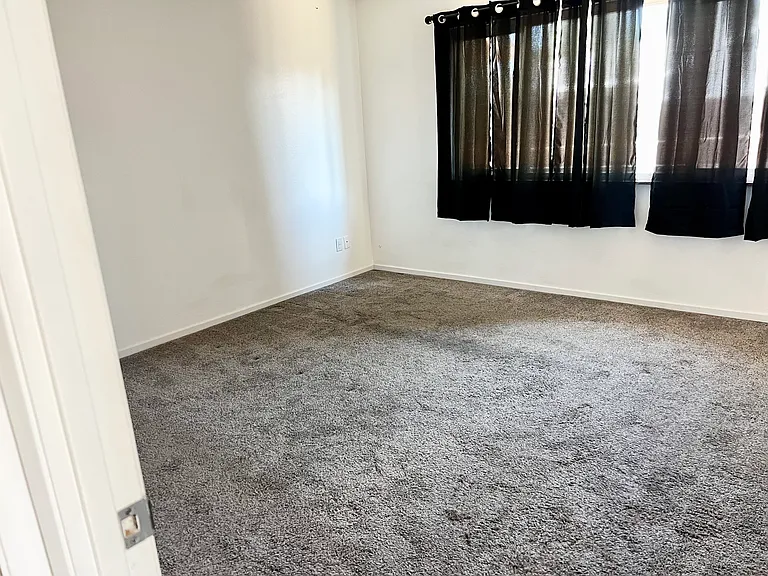 518 Gold St — Photo 1