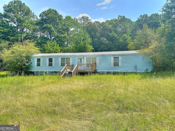 493 Jarrell Hogg Rd, West Point, GA 31833