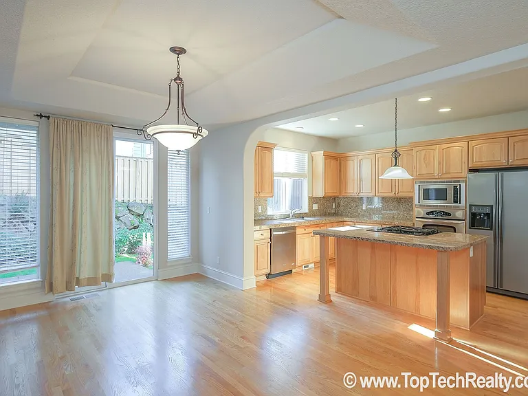 12750 NW Alsace Ln — Photo 6