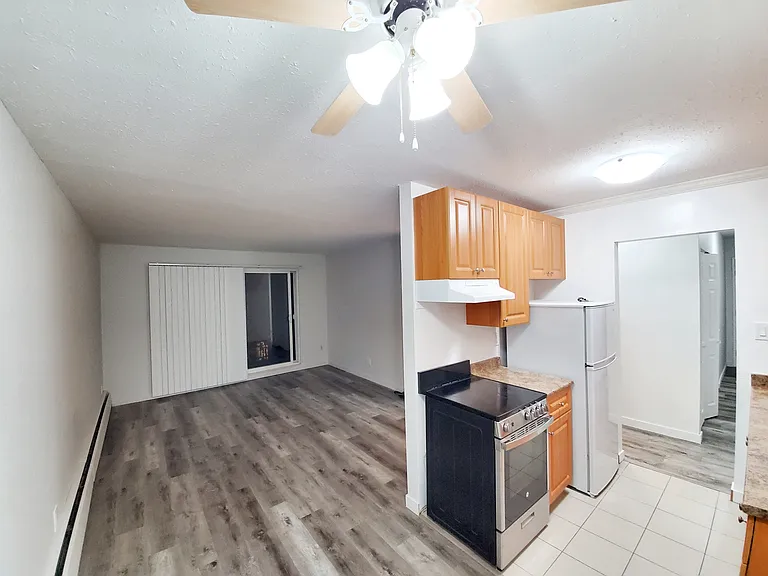 702 Gloucester St #302 — Photo 11