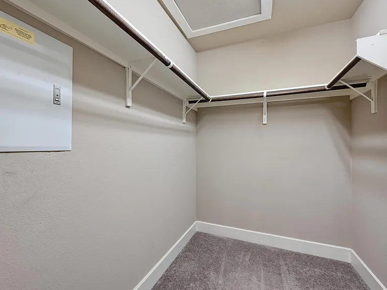 2021 Carlson Dr — Photo 21