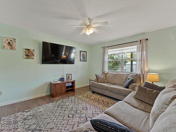 3rd image of 7 W State Street