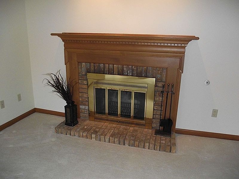 1st image of 5821 Bayside Dr