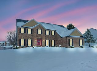 50876 Stone Hill Ct, Granger, IN 46530