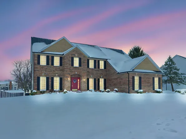 50876 Stone Hill Ct, Granger, IN 46530