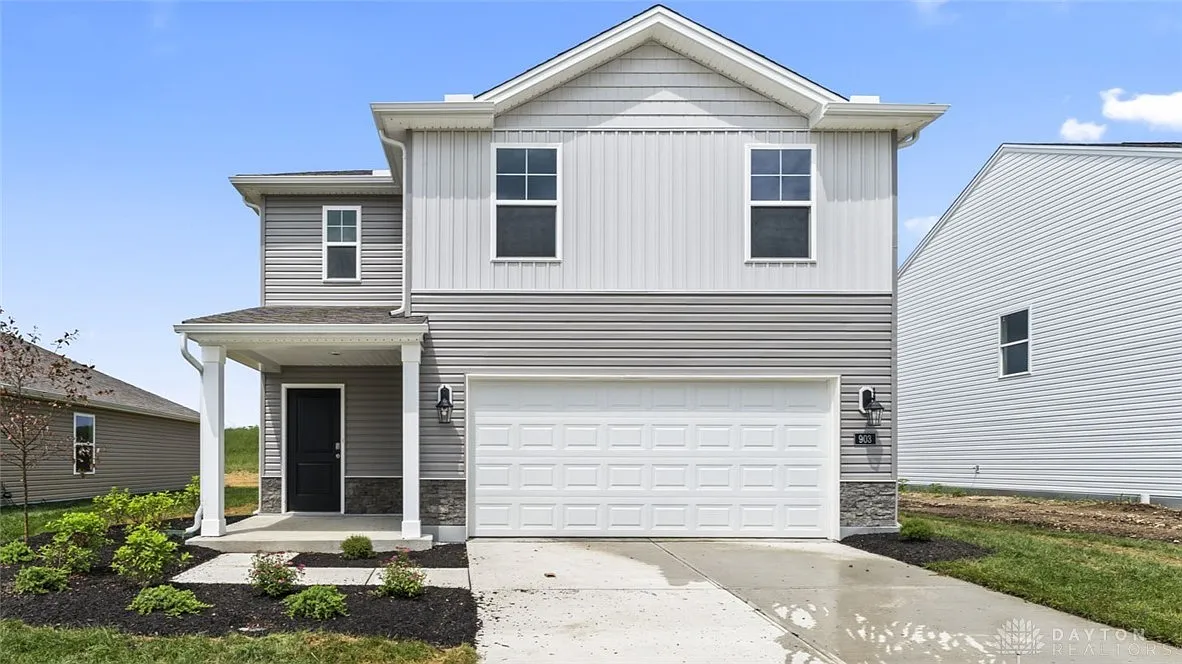 903 Brubaker Dr photo 1