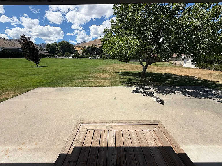 1018 Cypress Ln — Photo 20