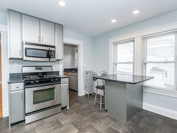 5th image of 38 Bennett St Floor 2