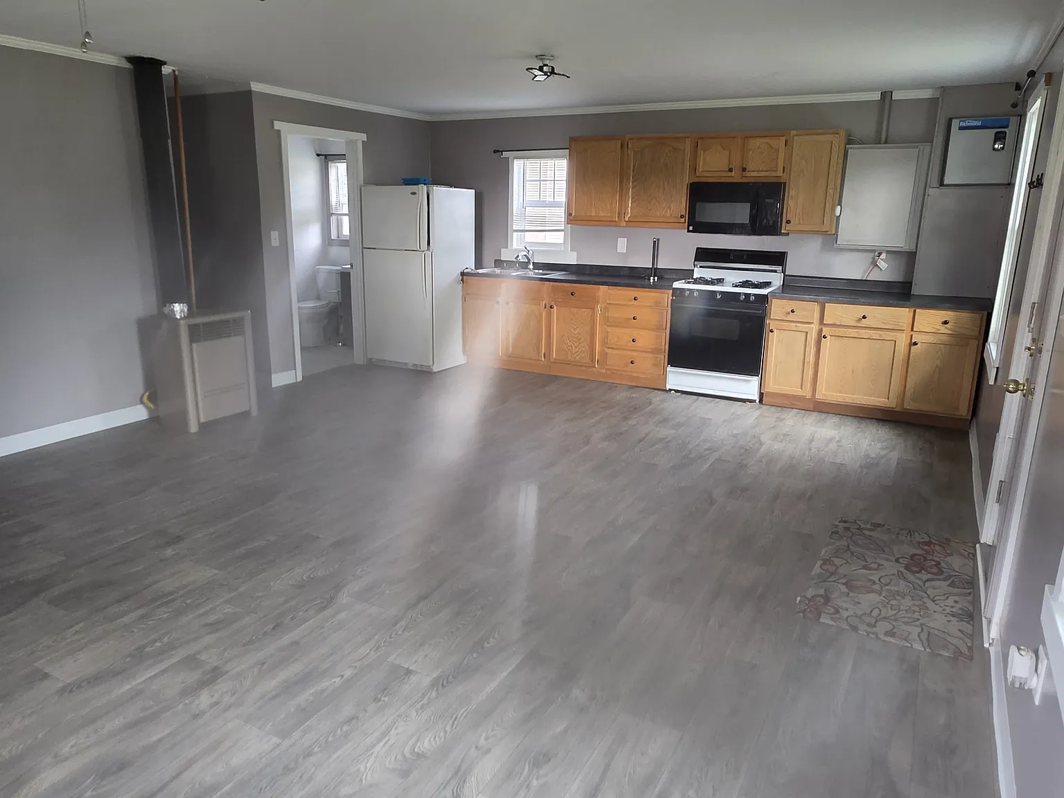 1 bed, 720 sqft, $750 — Photo 2