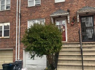 5753 Van Doren St, Corona, NY 11368