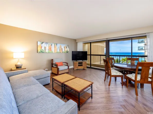 2470 Kalakaua Ave APT 704, Honolulu, HI 96815