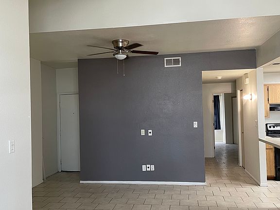 3rd image of 20 S Buena Vista Ave