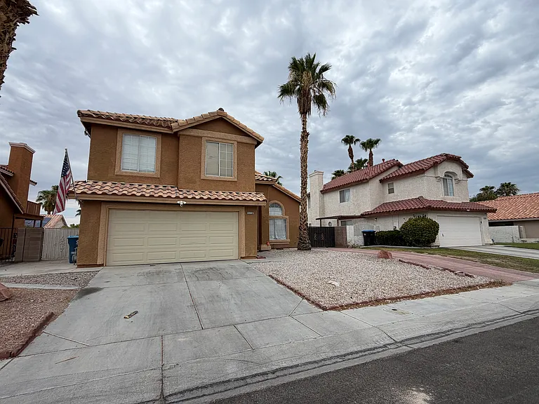 Camino Del Santo Pkwy — Photo 3