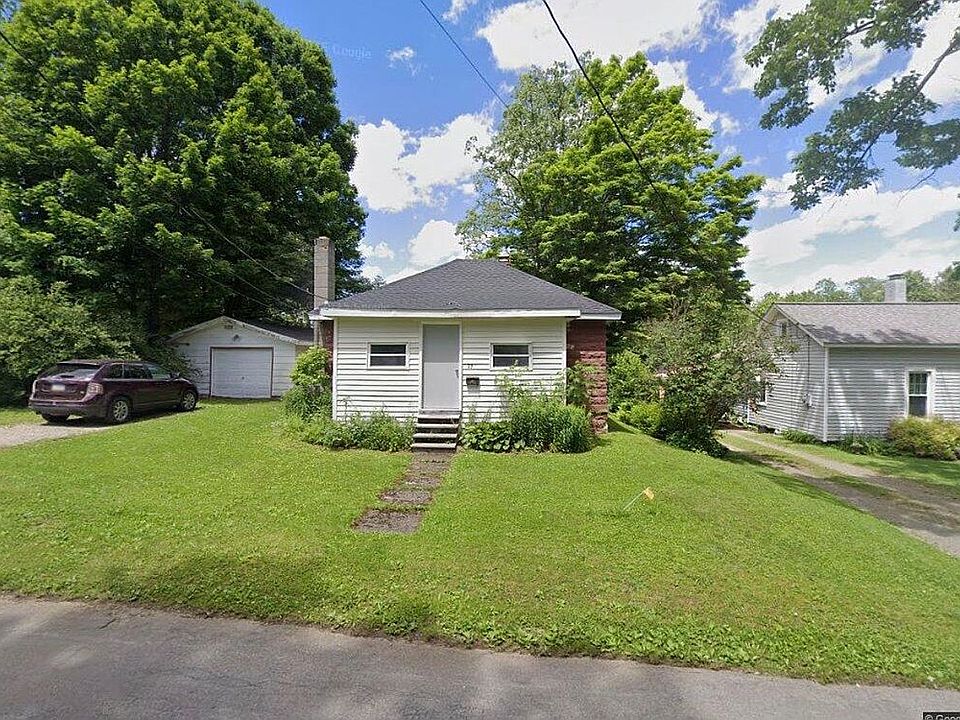 1st image of 75 Elk St