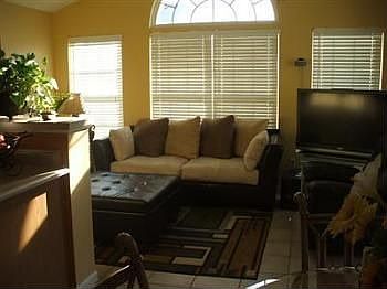 5th image of 3515 King Edward Way