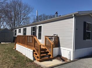 105 Cooper Ln, East Greenwich, RI 02818