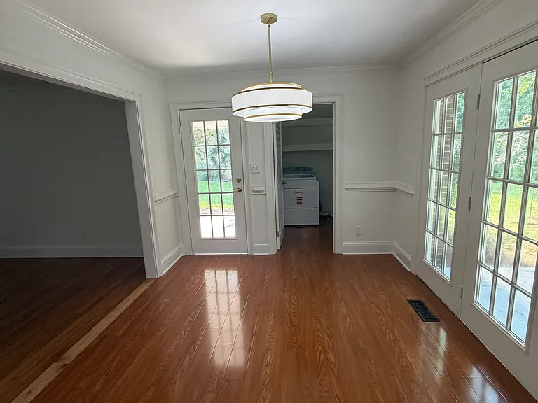 2524 Asbury Ct — Photo 5