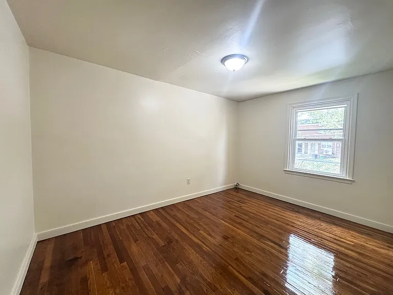 415 Fairview Ave — Photo 4