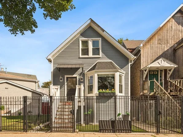 2966 W Nelson St, Chicago, IL 60618