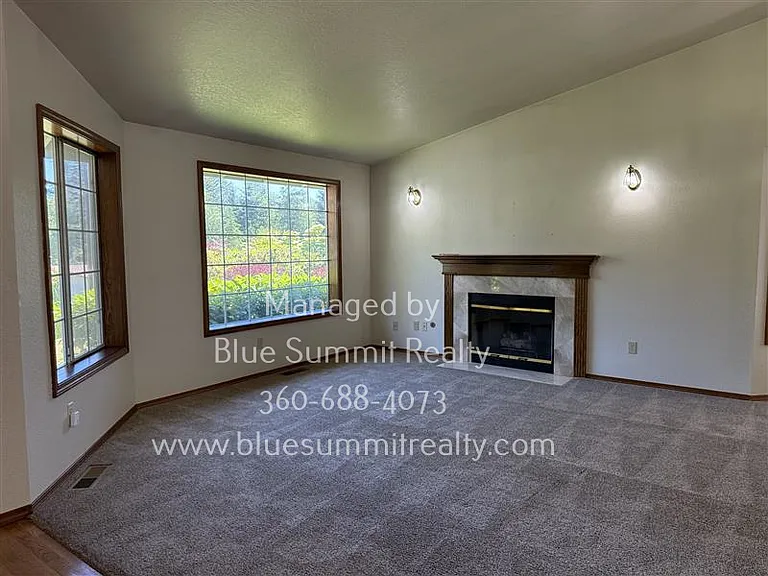 1709 Easthill Pl NW — Photo 4