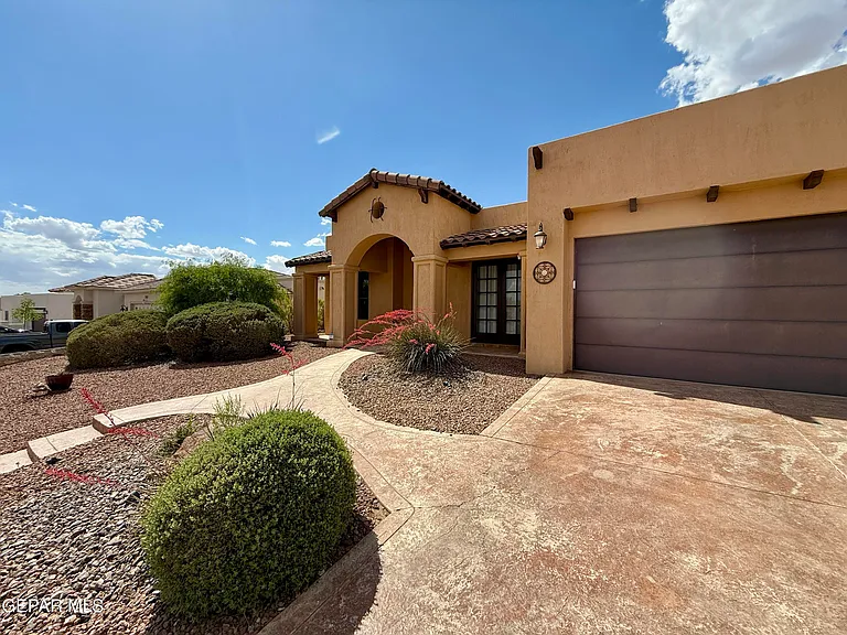 7331 Brays Landing Dr — Photo 3