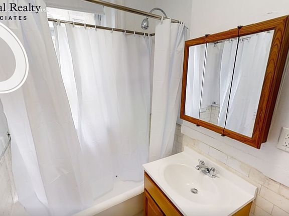5th image of 1217 Boylston St #51