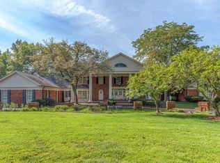 14 Country Life Acres, Saint Louis, MO 63131